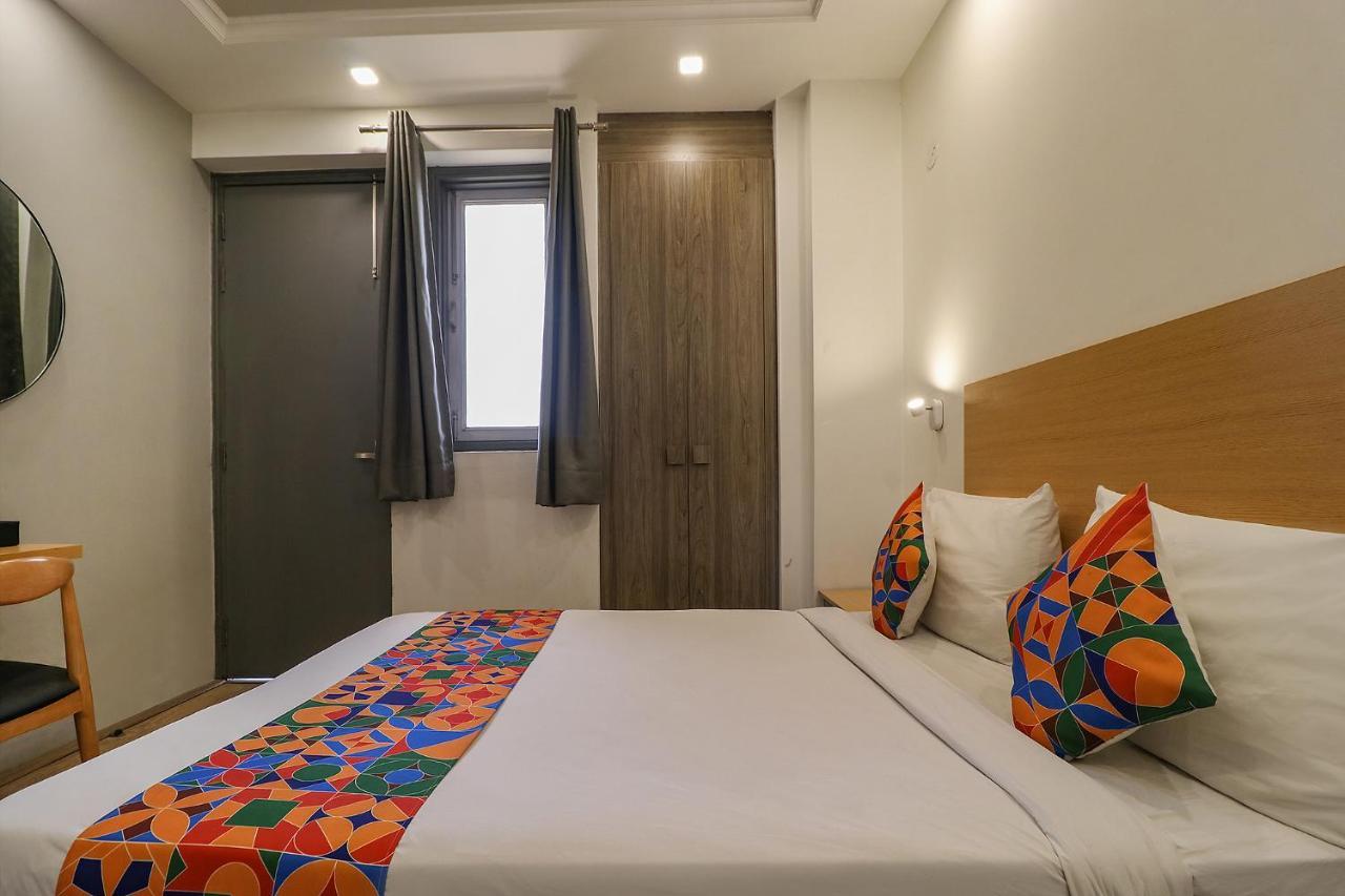 Fabhotel The Chaitanyas Rohini Sec 18 Delhi  Exterior photo